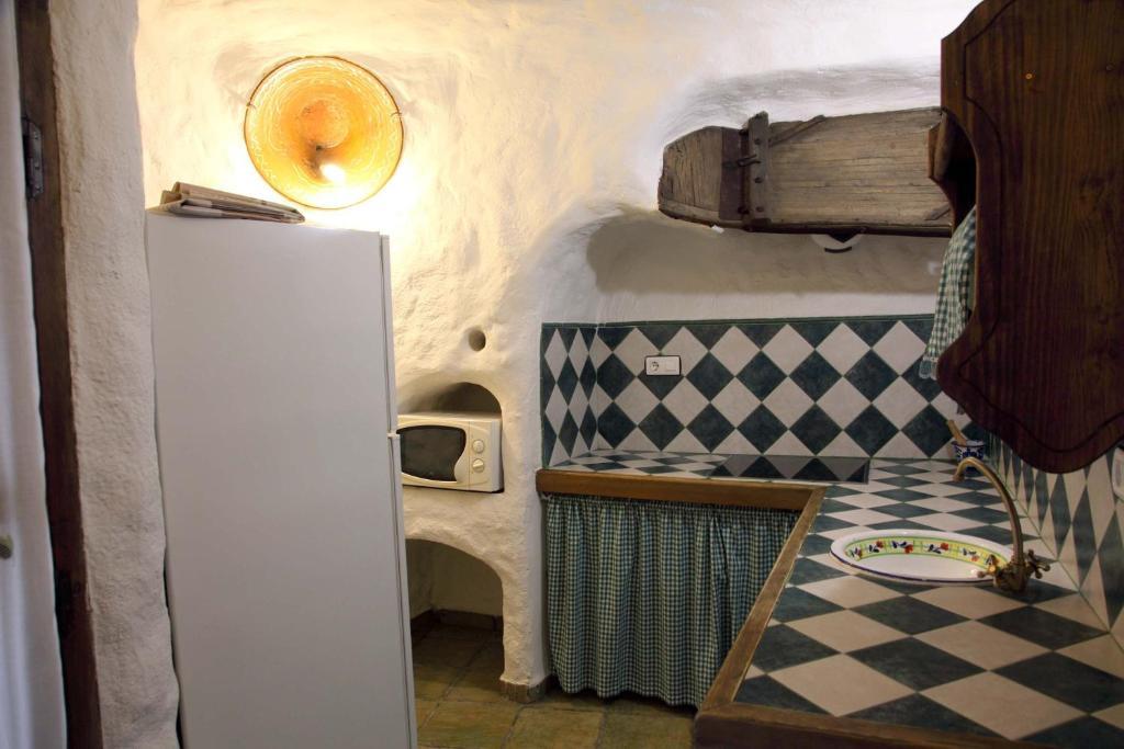 Cuevas La Atalaya Apartment Huescar Room photo