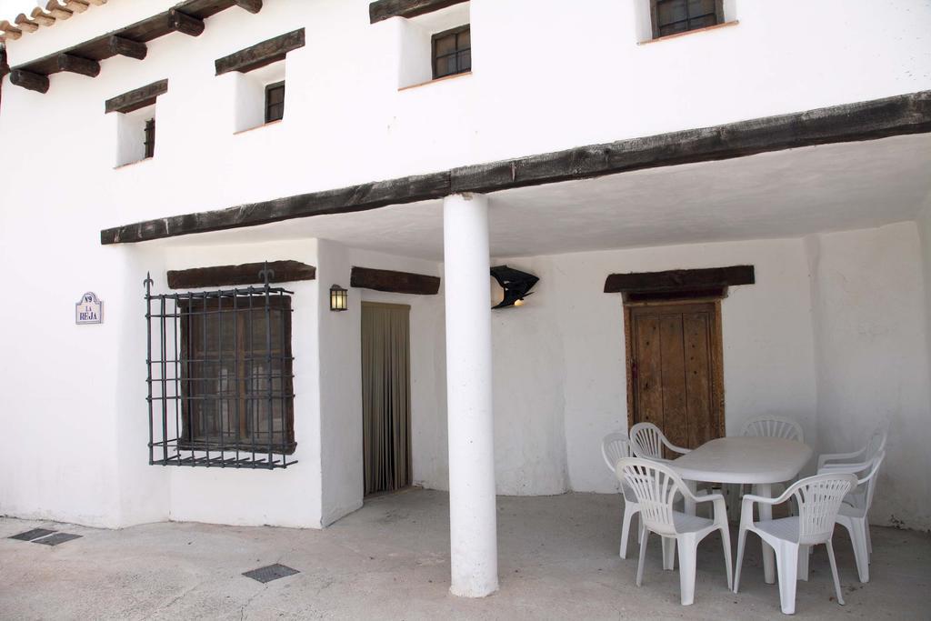 Cuevas La Atalaya Apartment Huescar Room photo