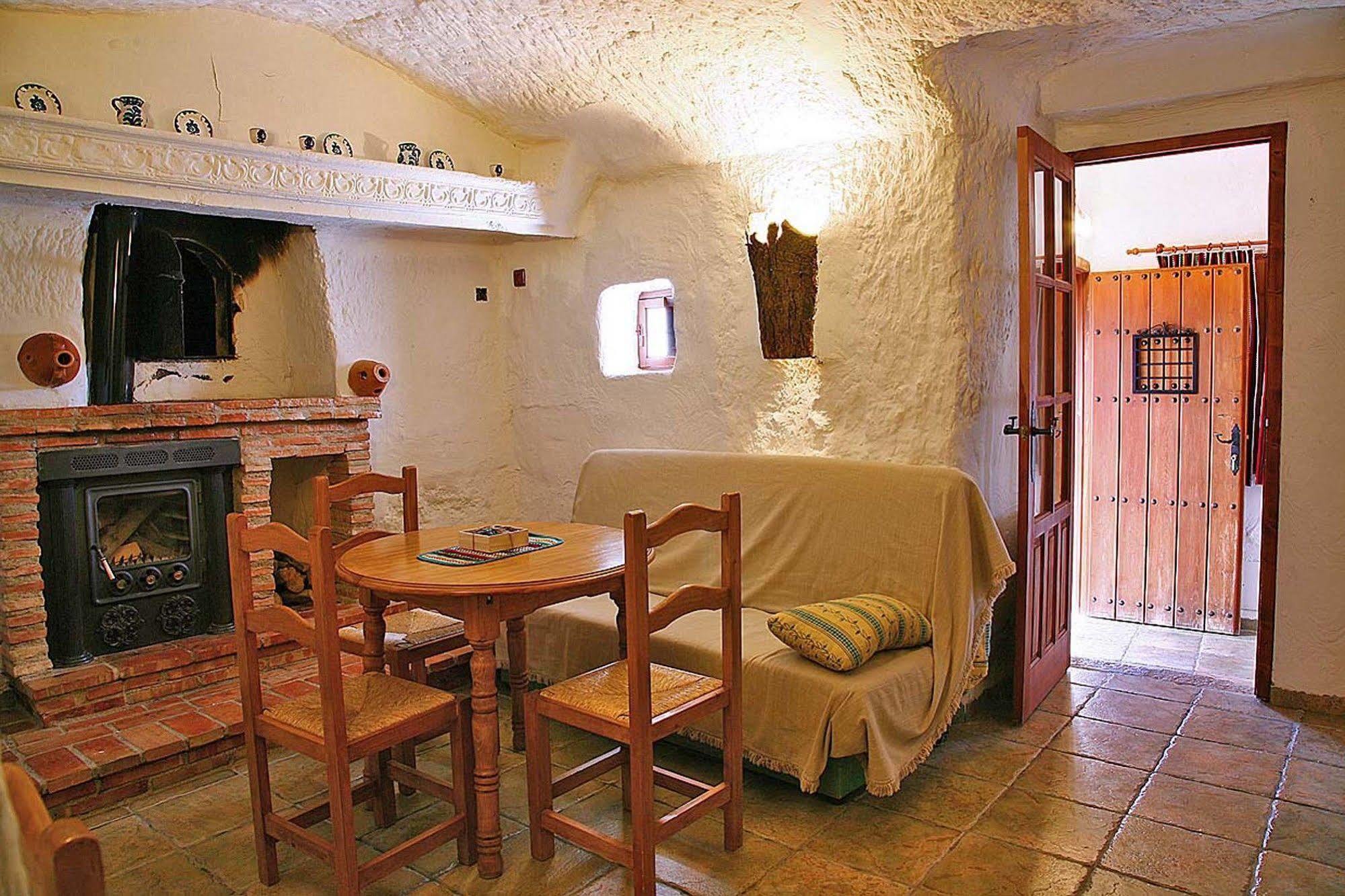 Cuevas La Atalaya Apartment Huescar Exterior photo