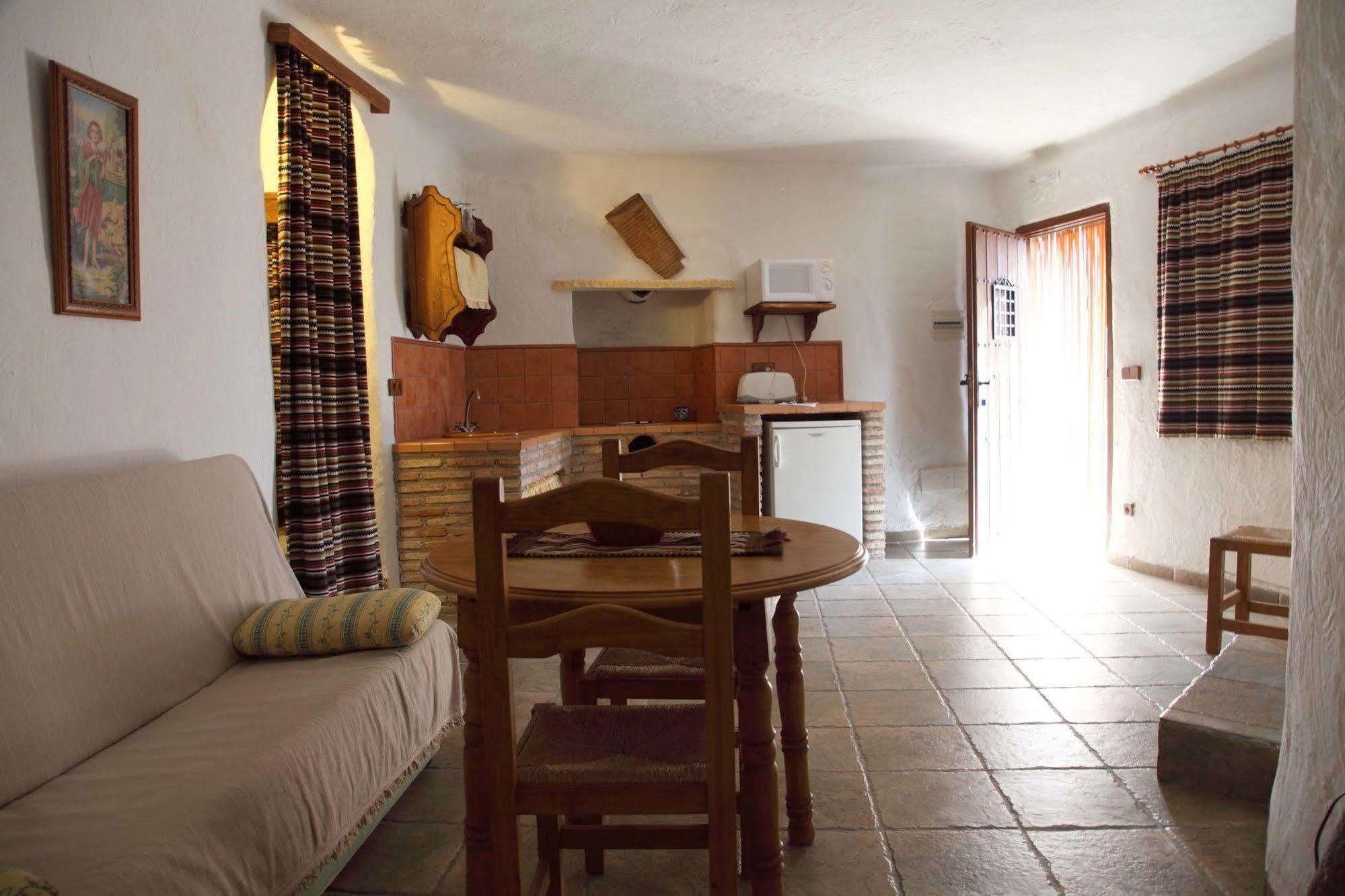Cuevas La Atalaya Apartment Huescar Exterior photo