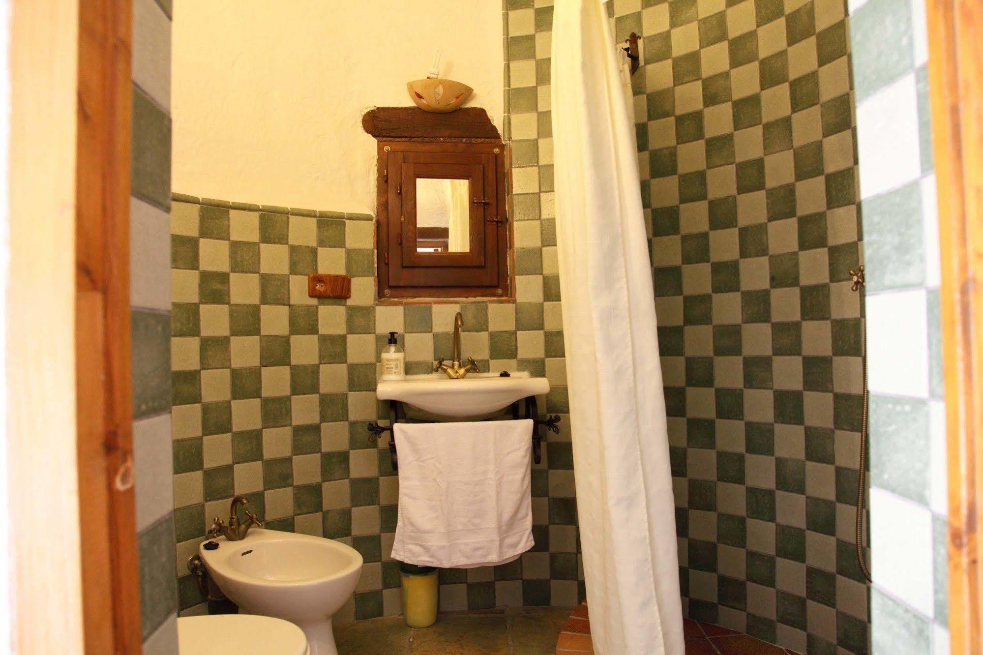 Cuevas La Atalaya Apartment Huescar Exterior photo